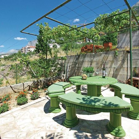 1 Bedroom Stunning Apartment In Makarska Dış mekan fotoğraf